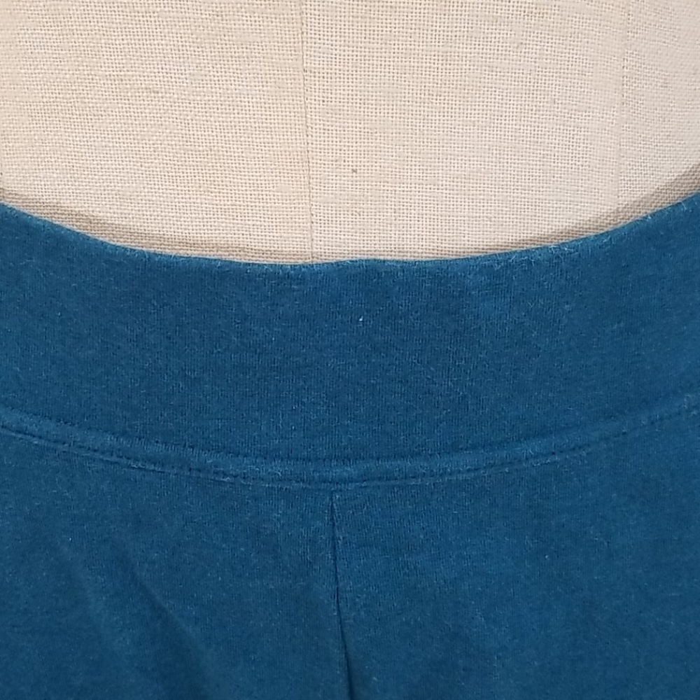 Lands End Activewear Capri Yoga Leggings - Picture 3 of 7